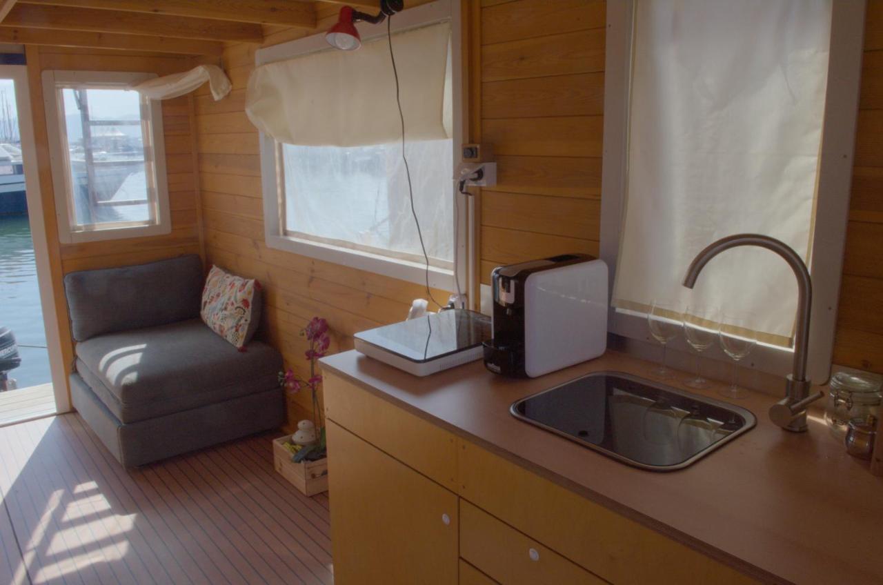 HouseBoat Cagliari Hotel Exterior foto
