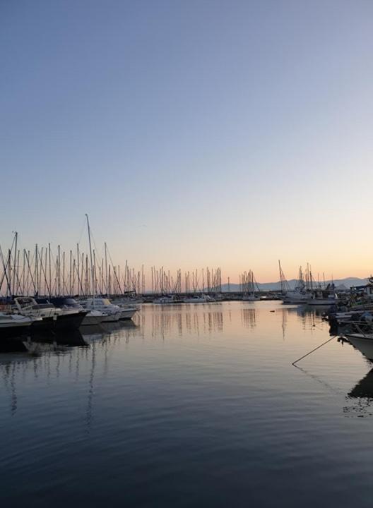 HouseBoat Cagliari Hotel Exterior foto